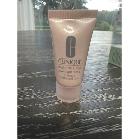 Clinique Moisture Surge Supercharged Concentrate (2) & Overnight Mask (1) Minis - Picture 5 of 6